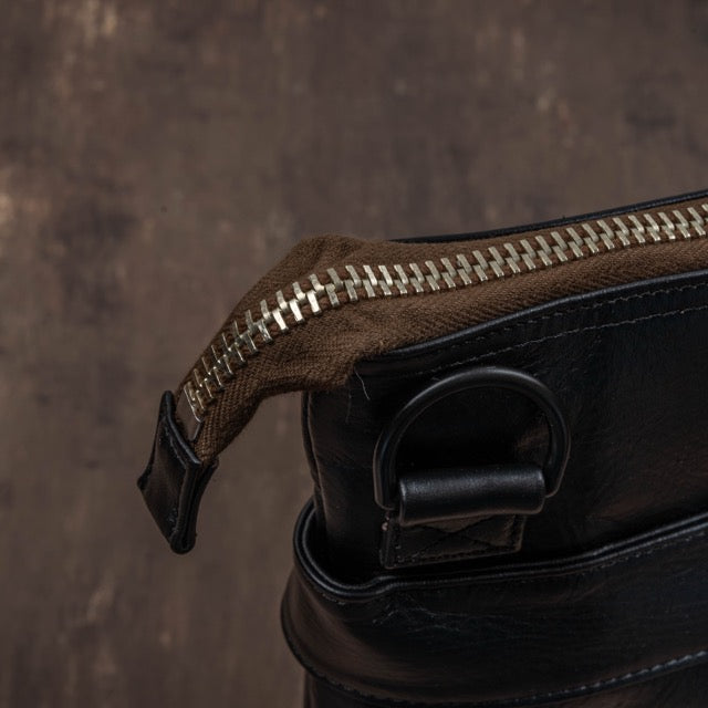 Horse Hide Helmet Bag(Tea Core Black)